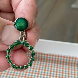 Vintage   CHristmas Wreath enamel sterling earrings